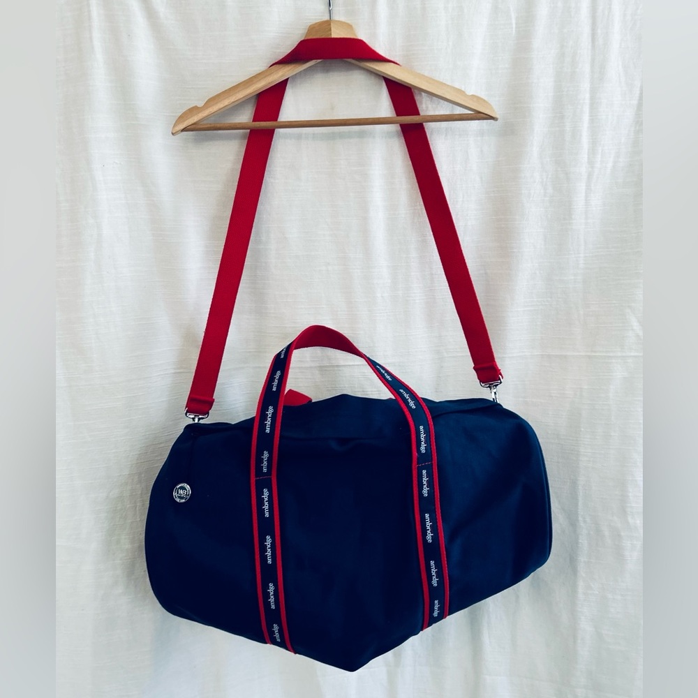 Men's NWT Warden Brooks Navy Banker Duffel Bag with Red Straps